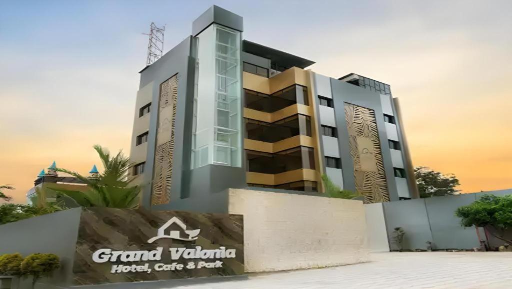 Jembel Grand Valonia酒店 外观 照片