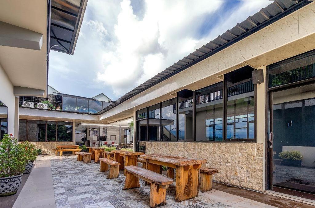 Jembel Grand Valonia酒店 外观 照片